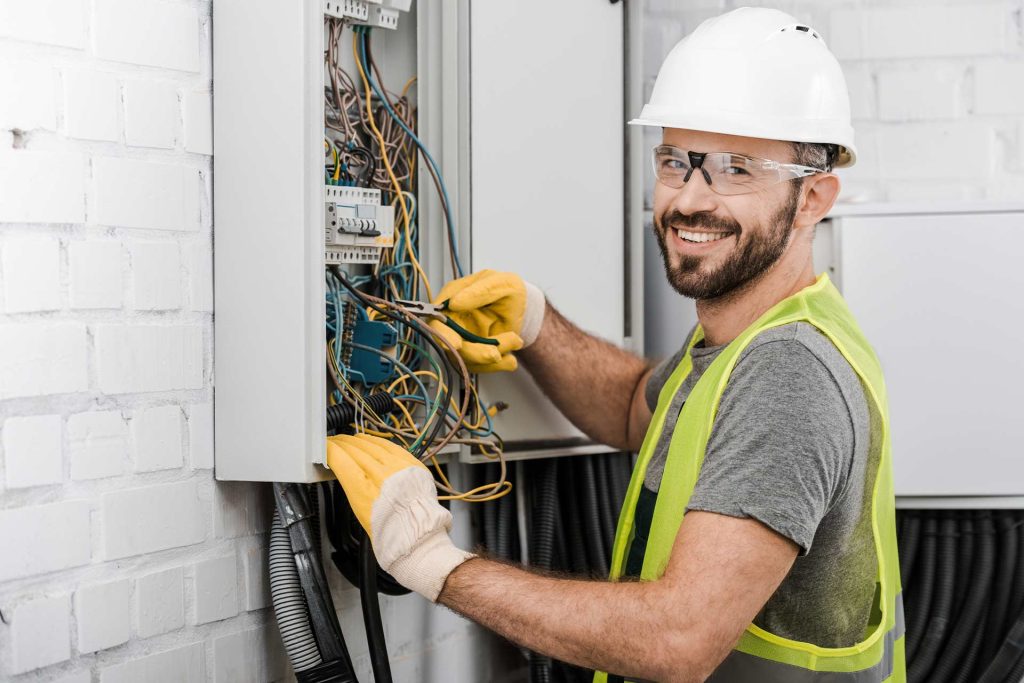 Online Marketing for Electricians: All You Need to Know